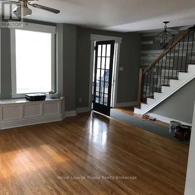 338 SMITH STREET