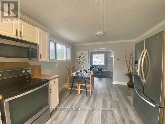 21 EASTMAN AVENUE