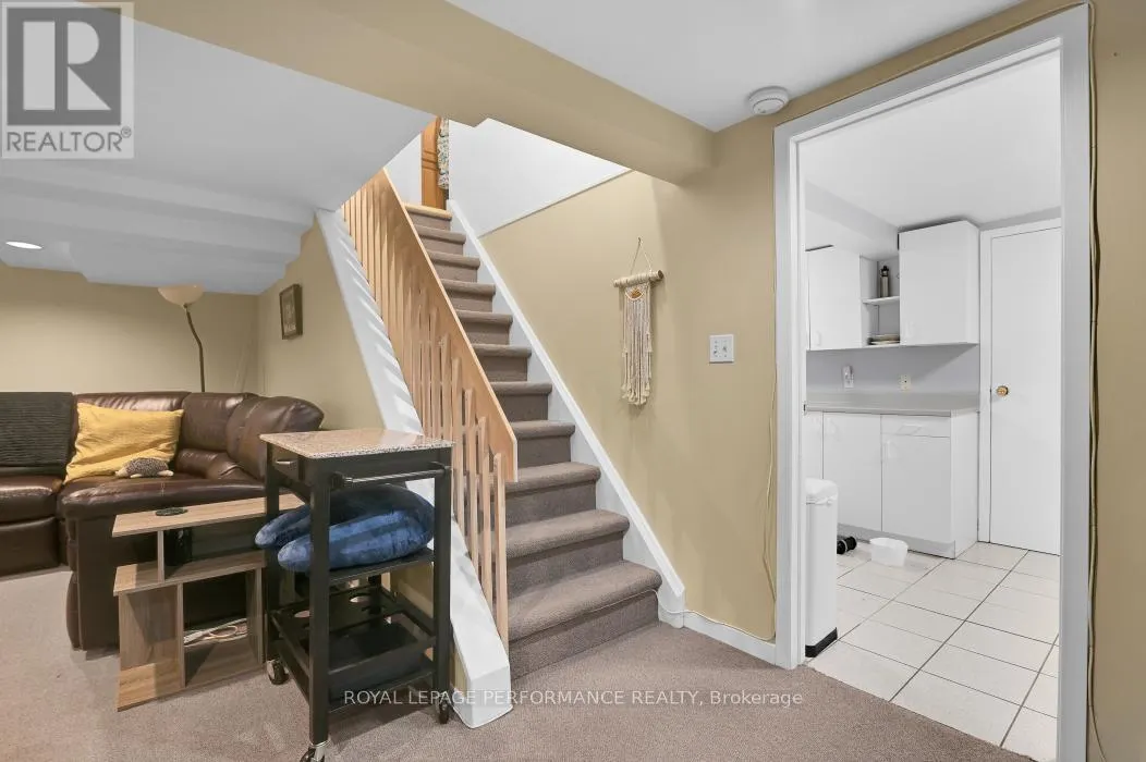934 SMYTH ROAD
