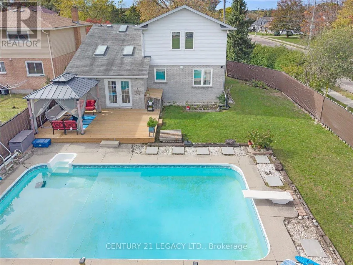 3 NELSON AVENUE