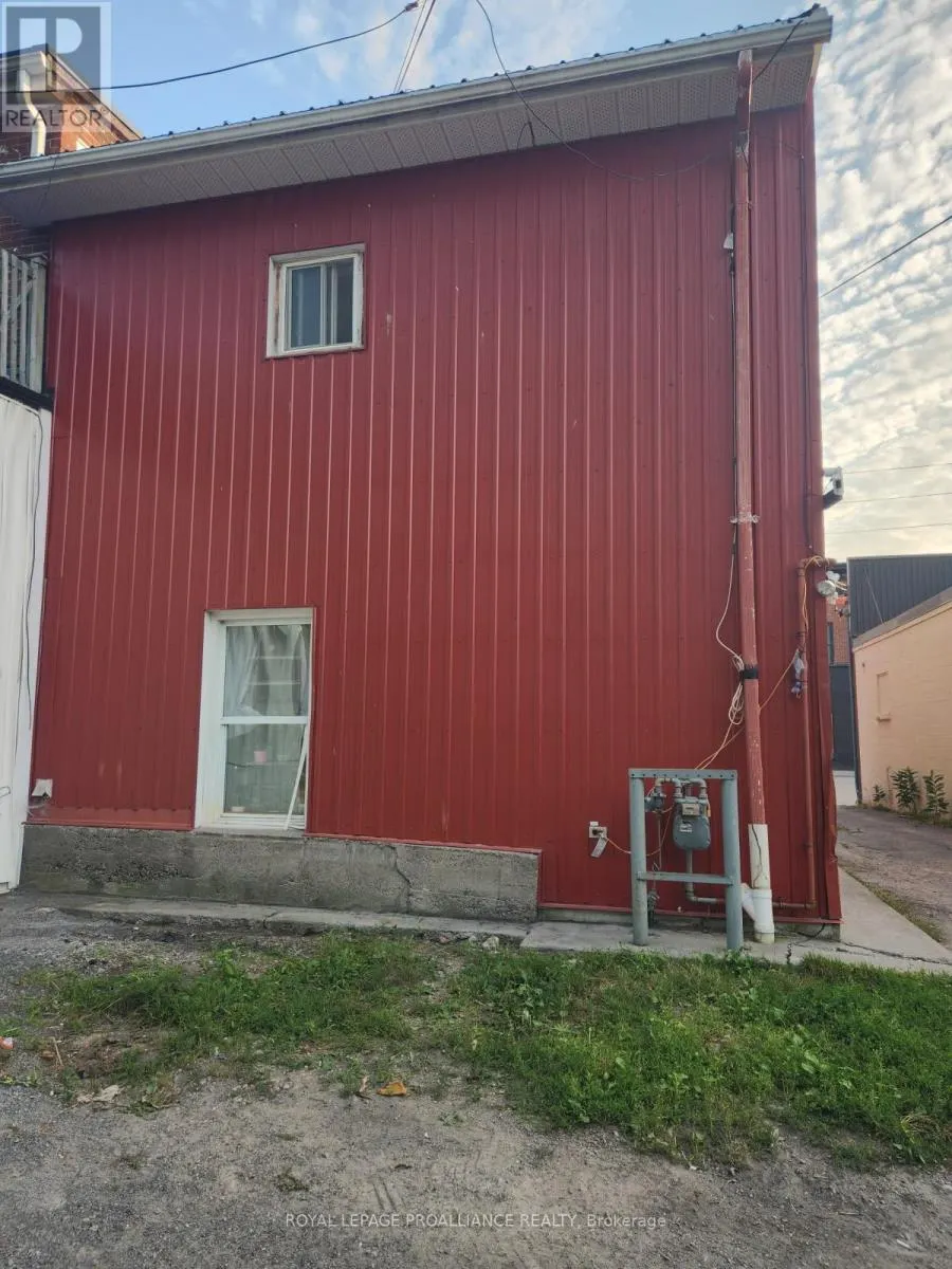 331 VICTORIA STREET N