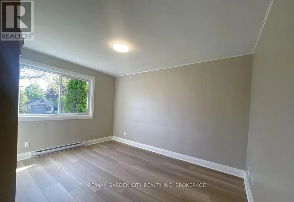 4 - 15 JOHN STREET, #4