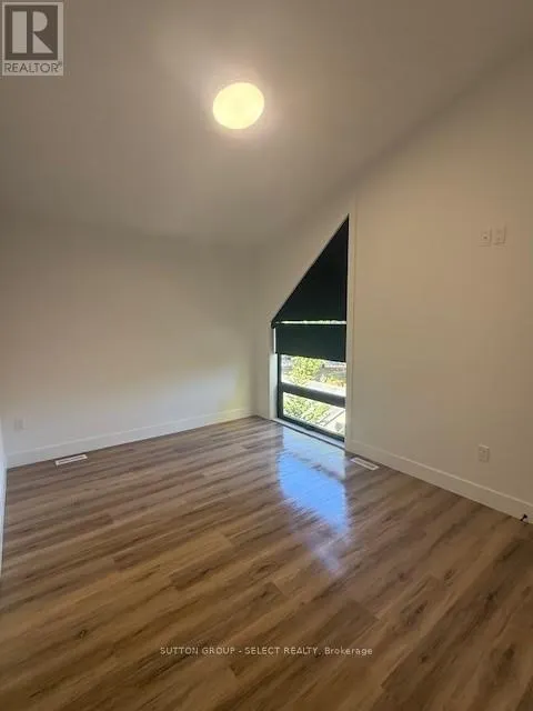180 THOMPSON ROAD