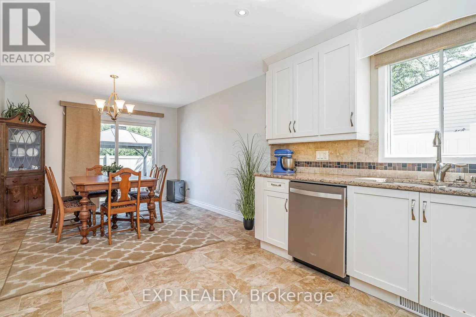 6084A VINEYARD DRIVE