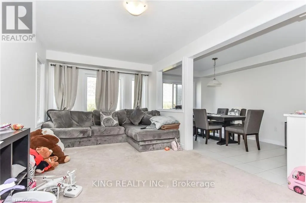 26 - 470 LINDEN DRIVE