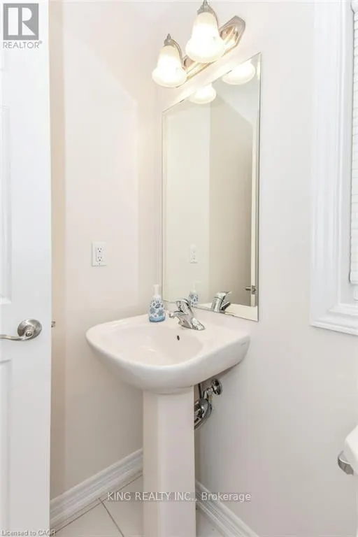 26 - 470 LINDEN DRIVE