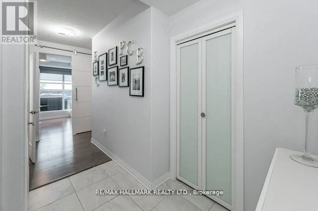 409 - 10 CONCORD PLACE
