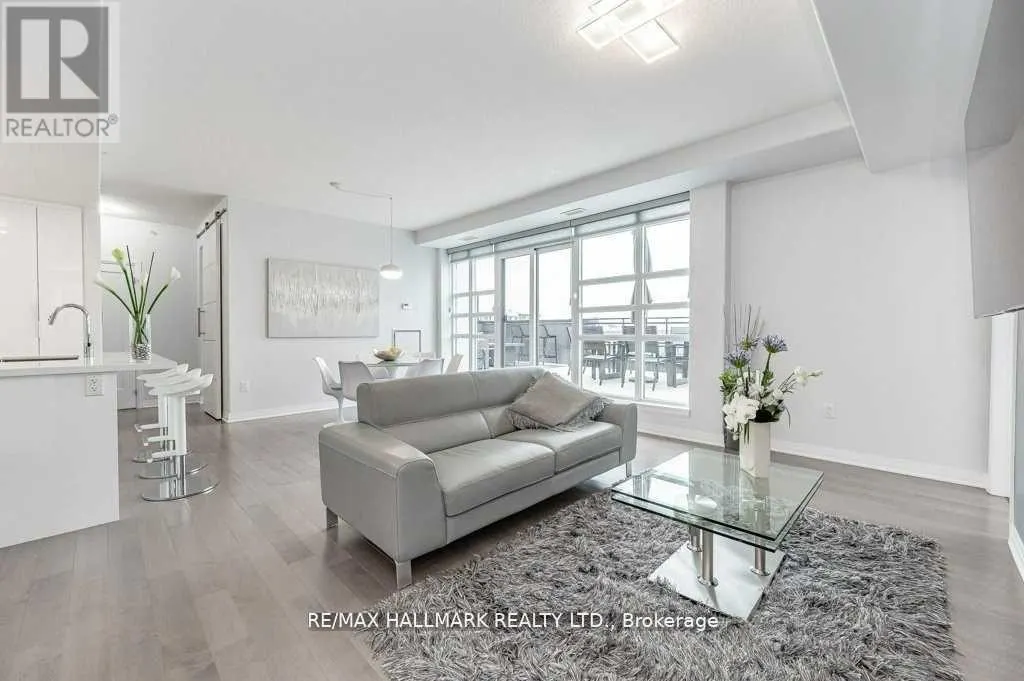 409 - 10 CONCORD PLACE