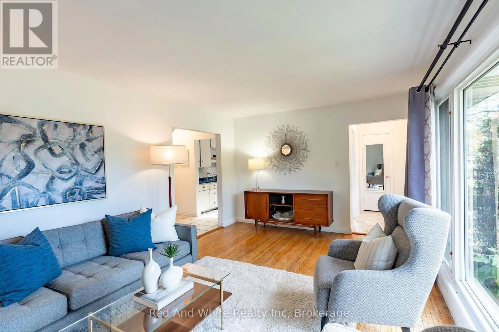 110 ELLIS CRESCENT S