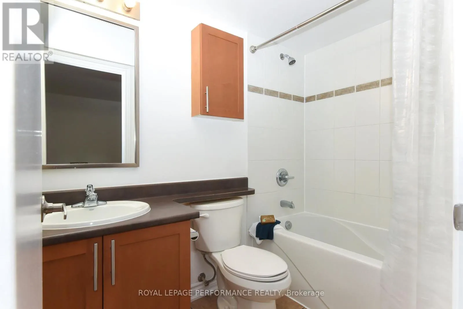 1107 - 234 RIDEAU STREET