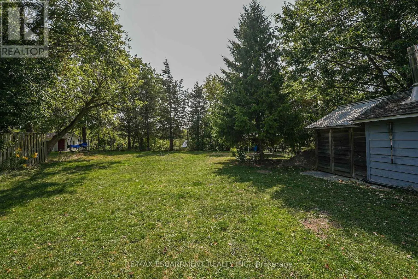 230 ST. CATHARINES STREET