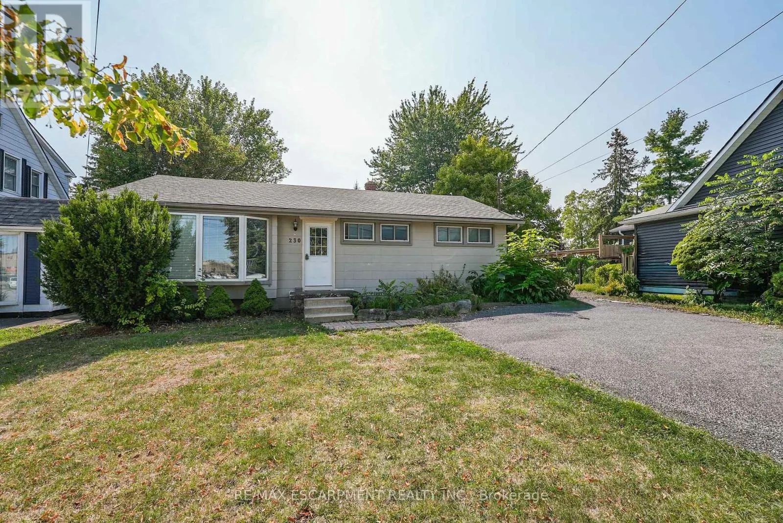 230 ST. CATHARINES STREET