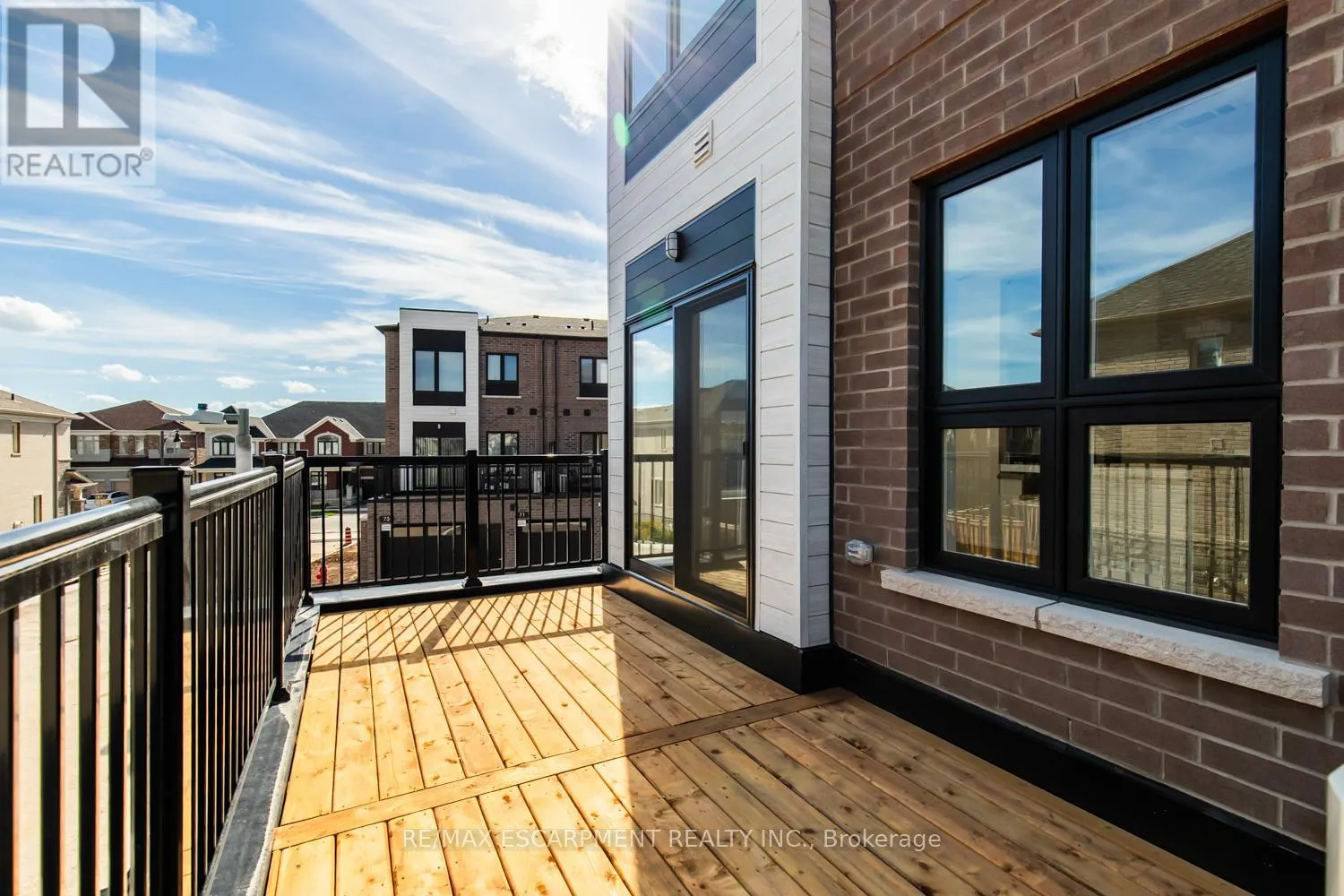 39 - 70 KENESKY DRIVE