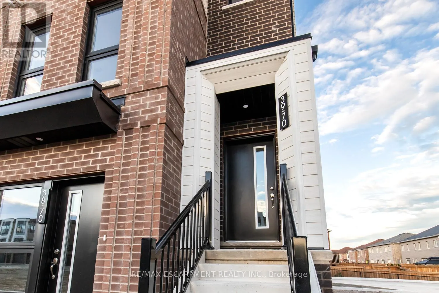 39 - 70 KENESKY DRIVE