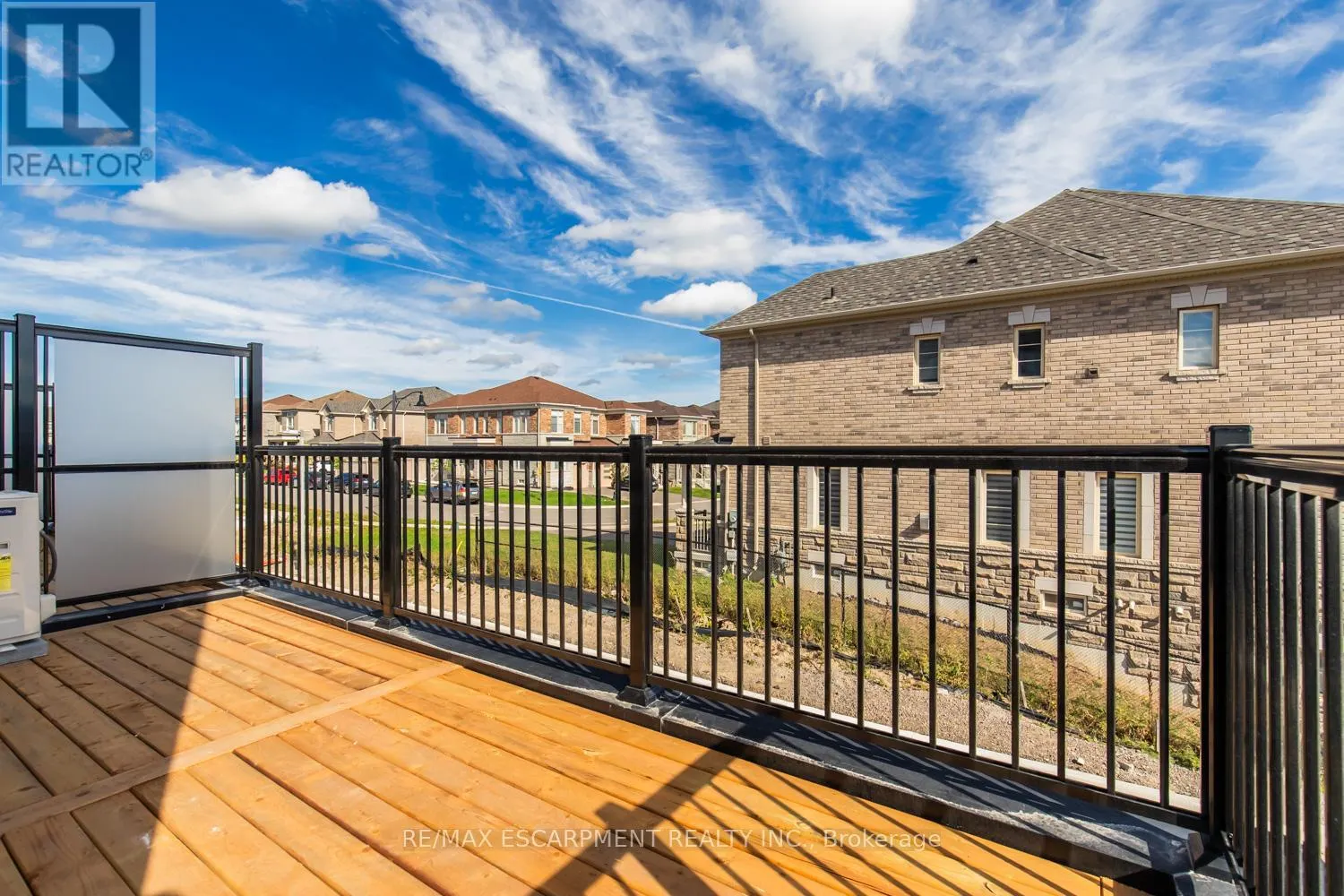 39 - 70 KENESKY DRIVE