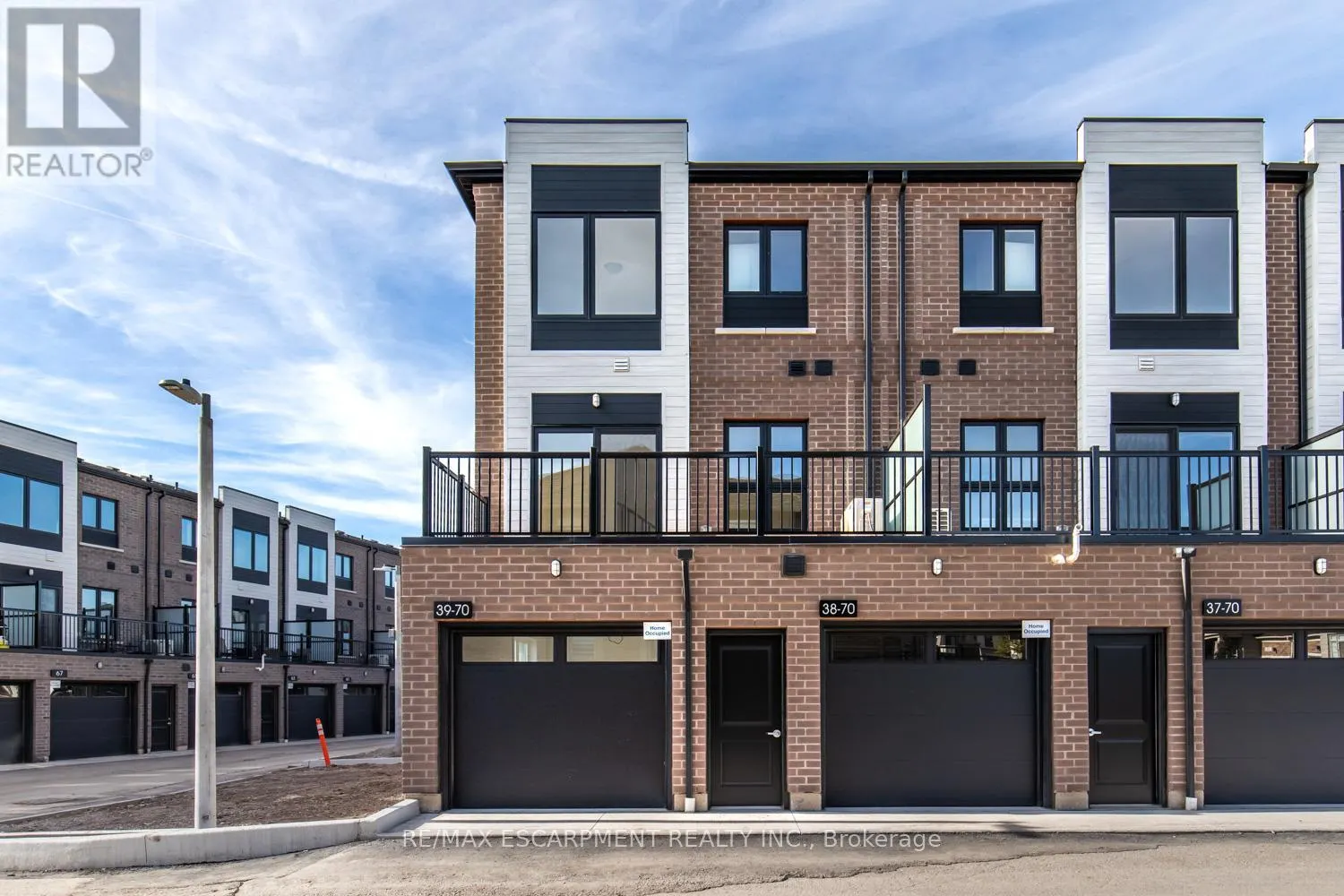 39 - 70 KENESKY DRIVE