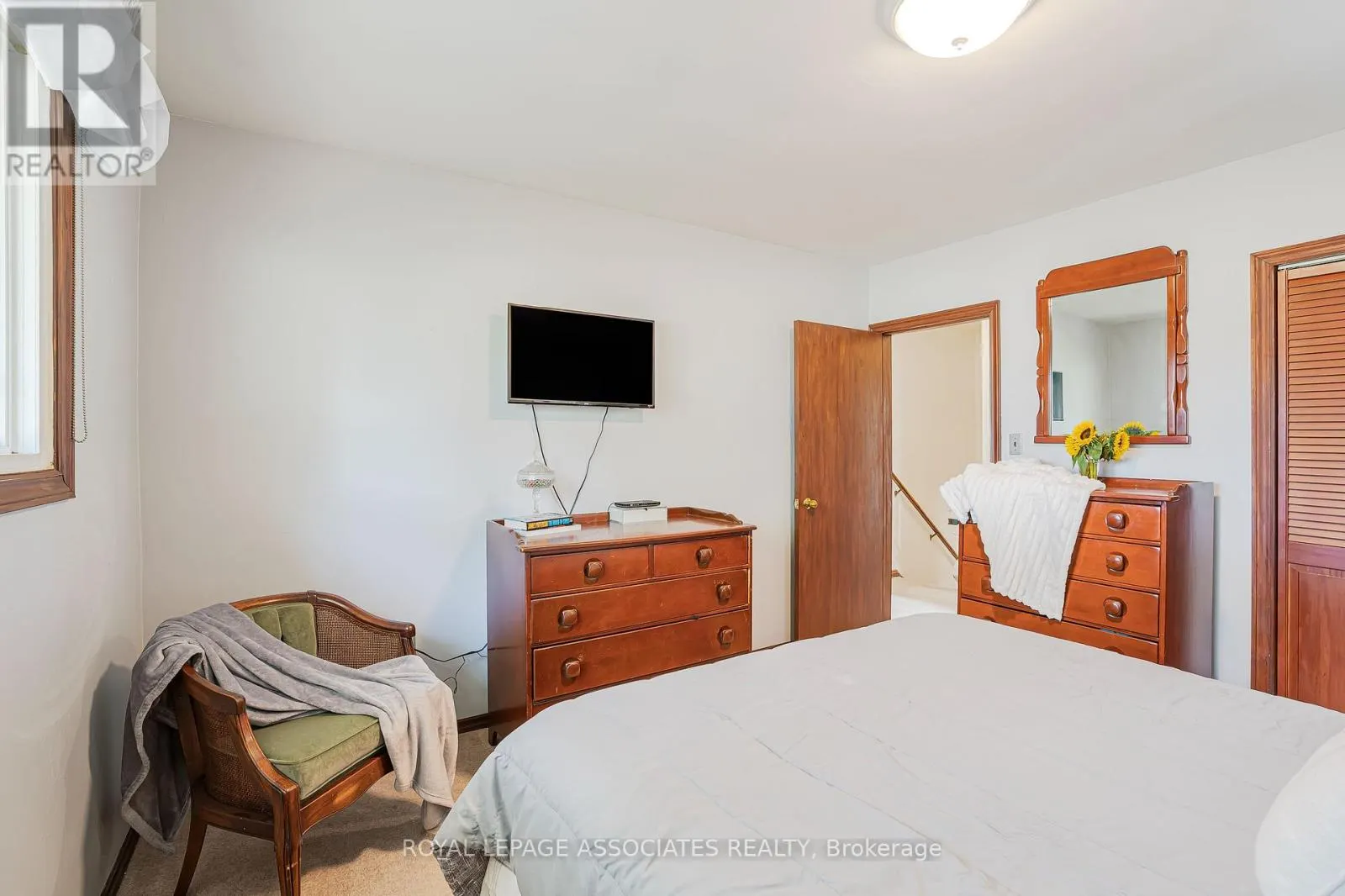 2371 HENDERSHOT ROAD
