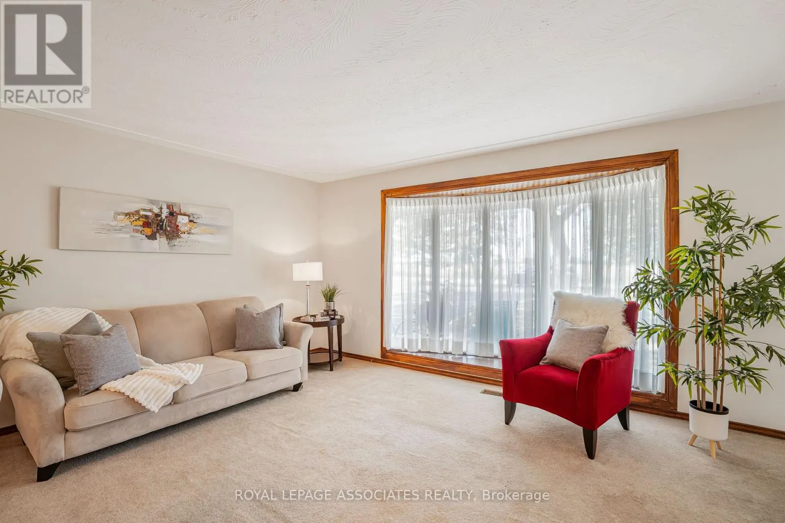 2371 HENDERSHOT ROAD