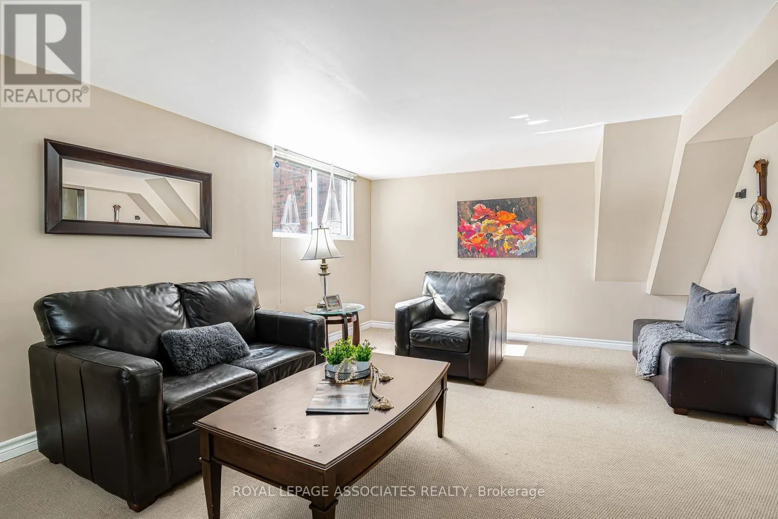 2371 HENDERSHOT ROAD