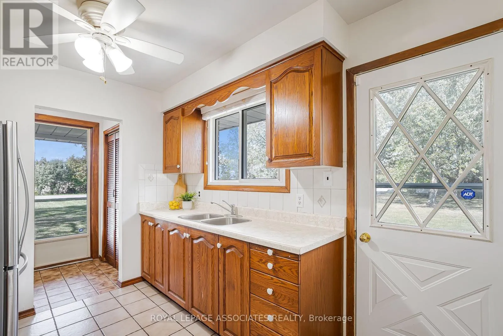 2371 HENDERSHOT ROAD