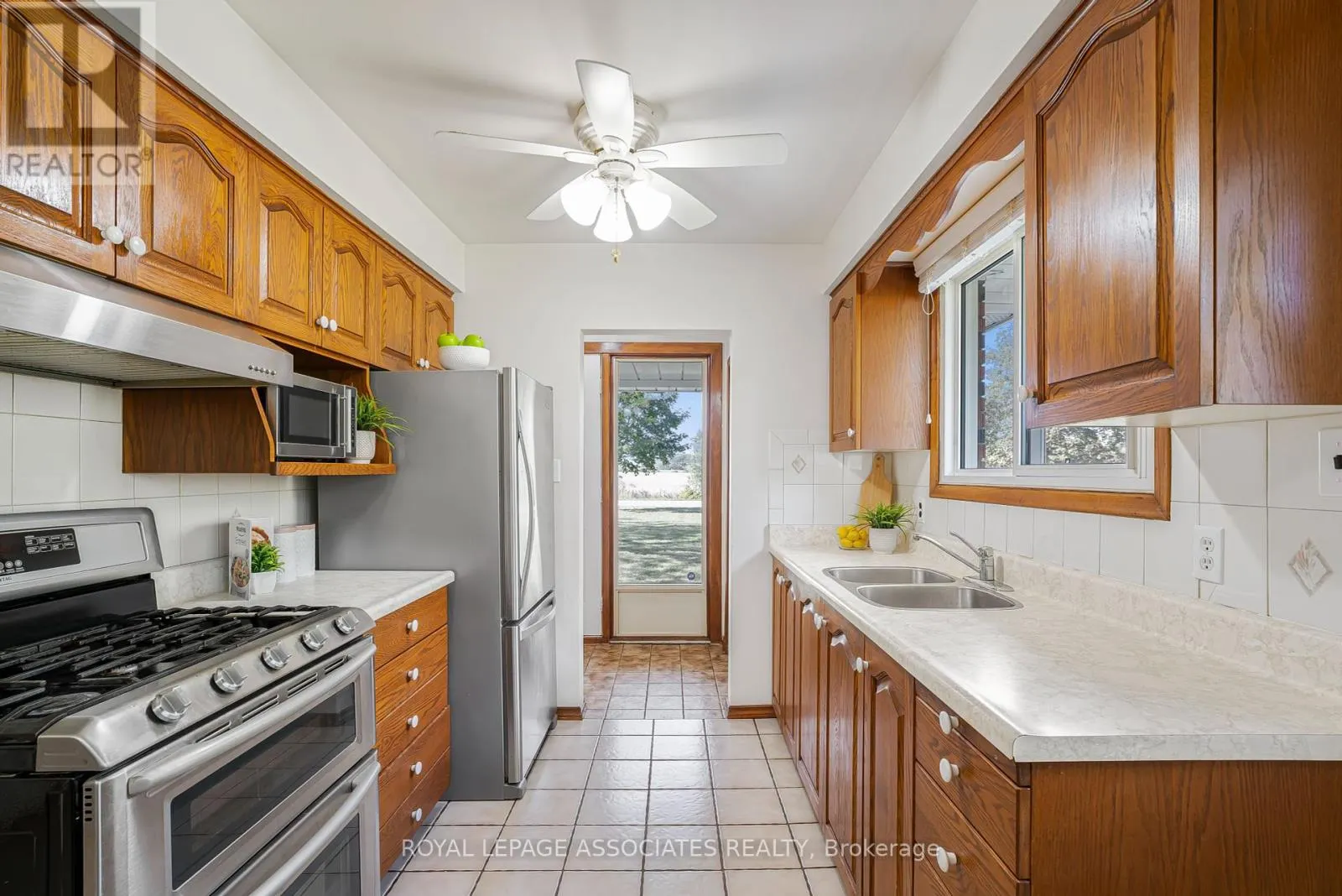 2371 HENDERSHOT ROAD