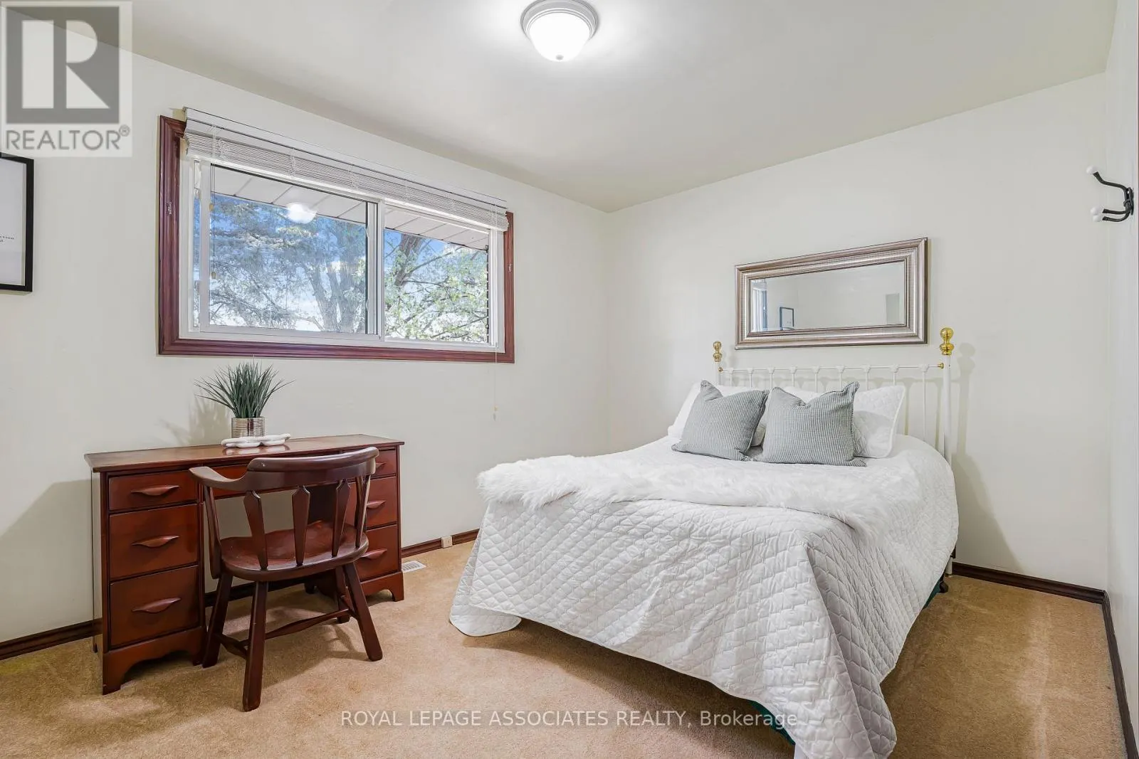 2371 HENDERSHOT ROAD