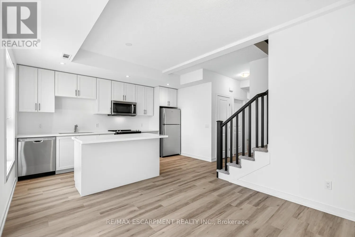 37 - 70 KENESKY DRIVE