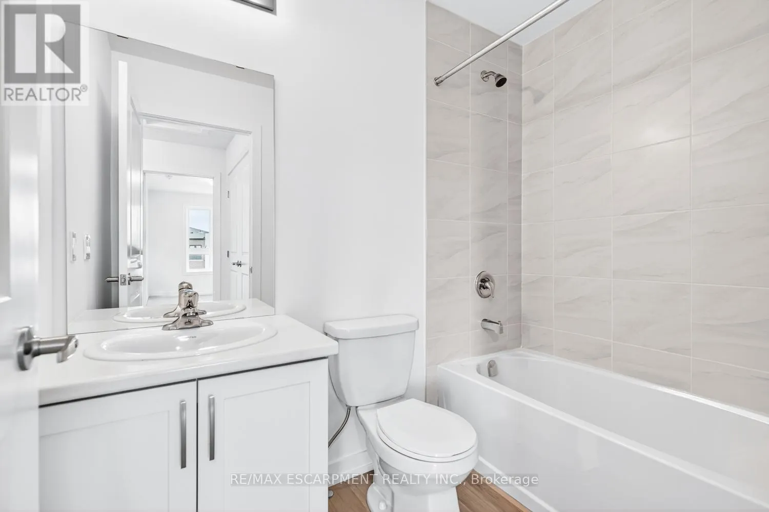 37 - 70 KENESKY DRIVE