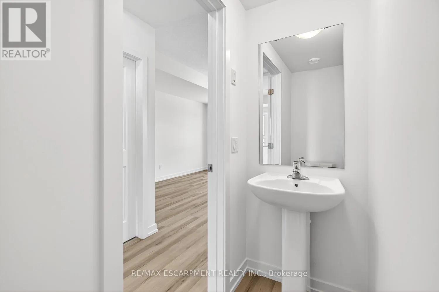 37 - 70 KENESKY DRIVE