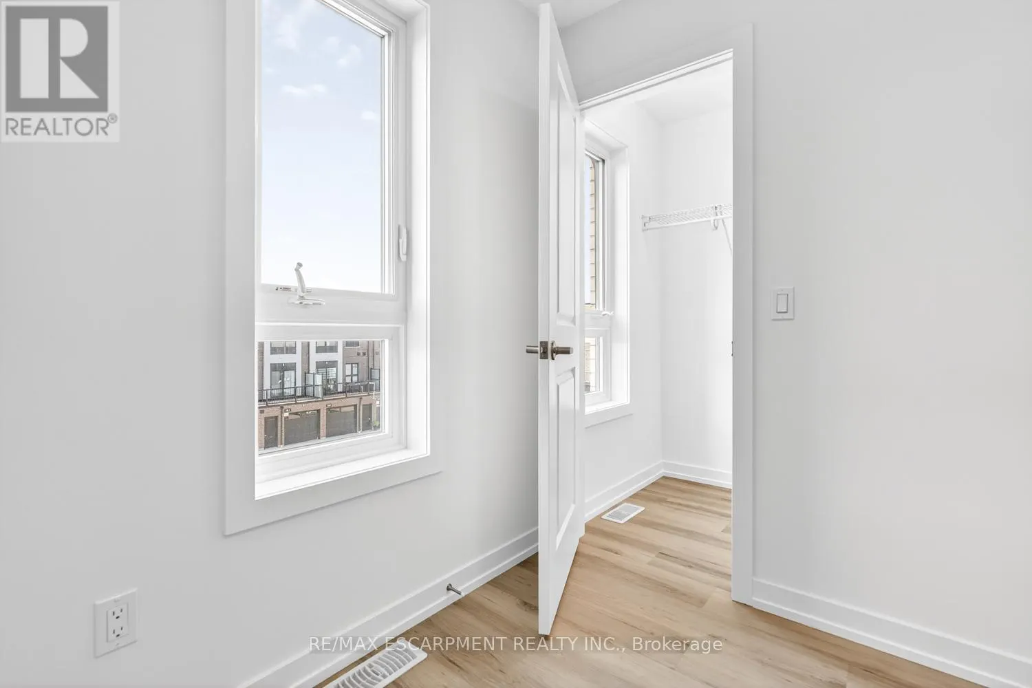 37 - 70 KENESKY DRIVE