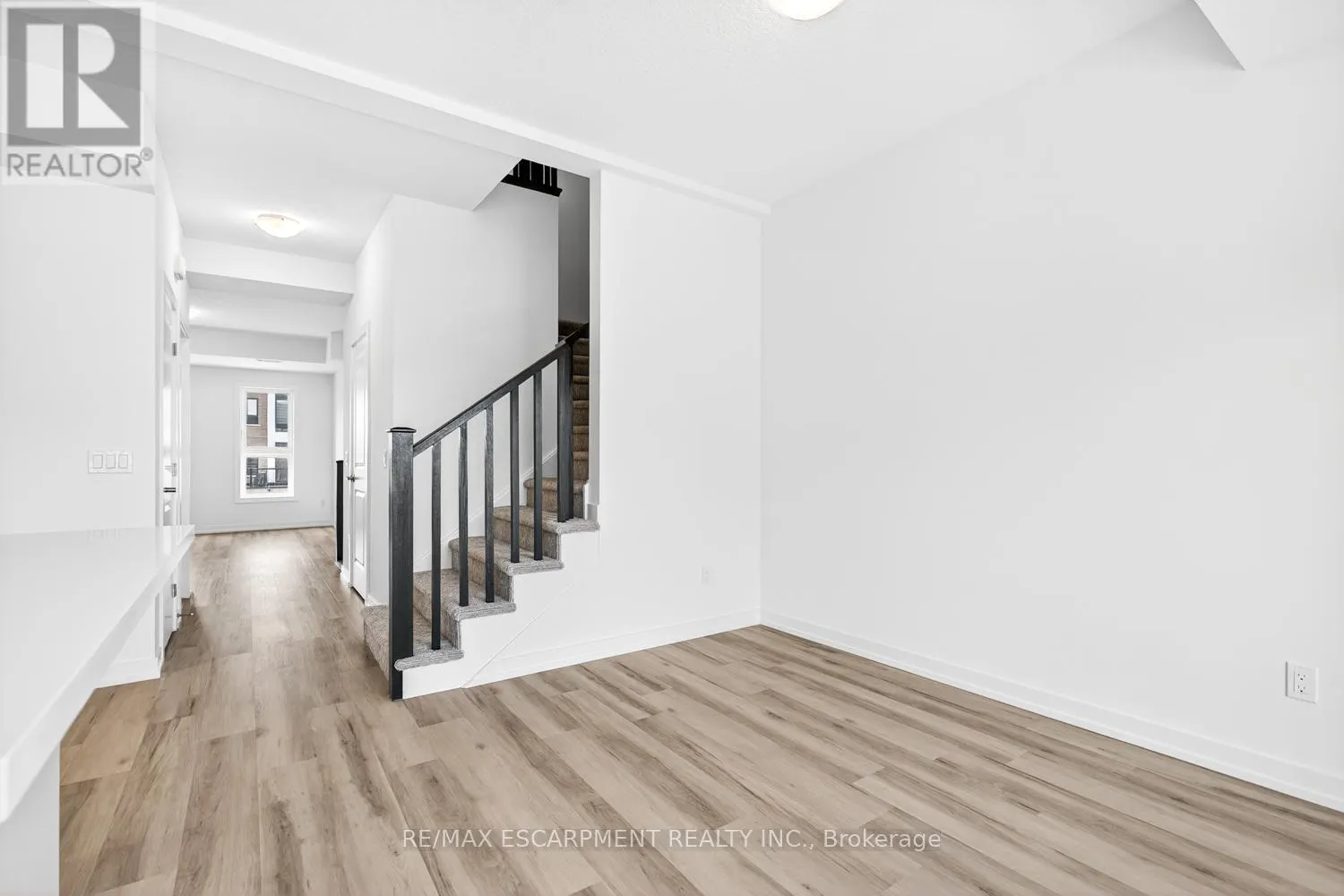 37 - 70 KENESKY DRIVE