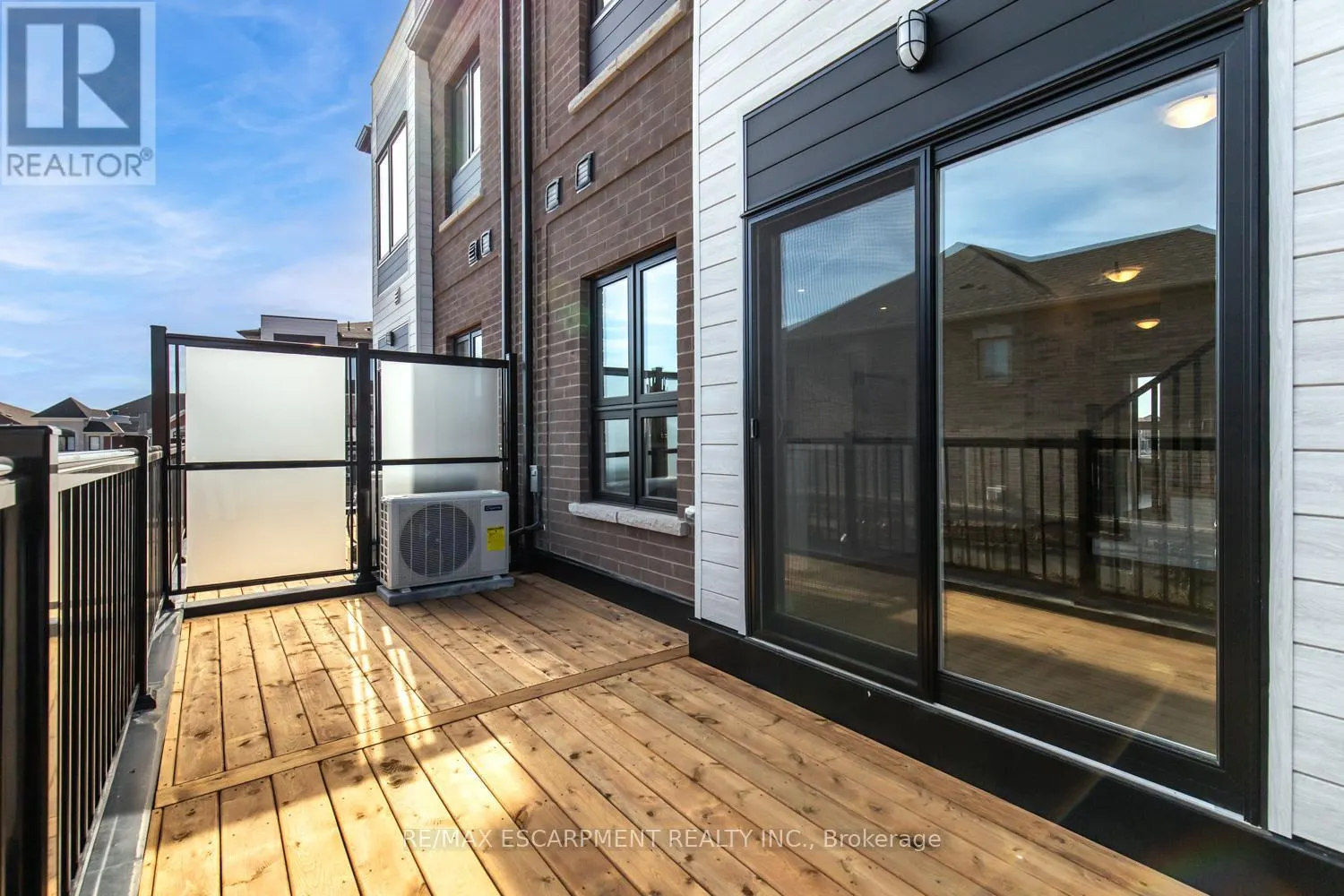 37 - 70 KENESKY DRIVE