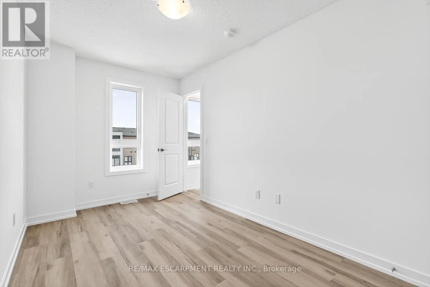 37 - 70 KENESKY DRIVE