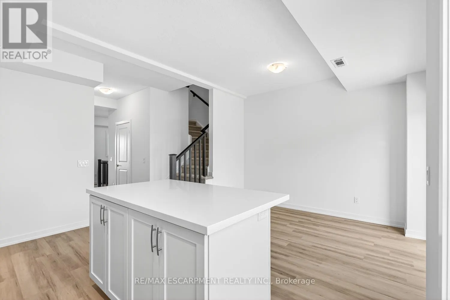 37 - 70 KENESKY DRIVE