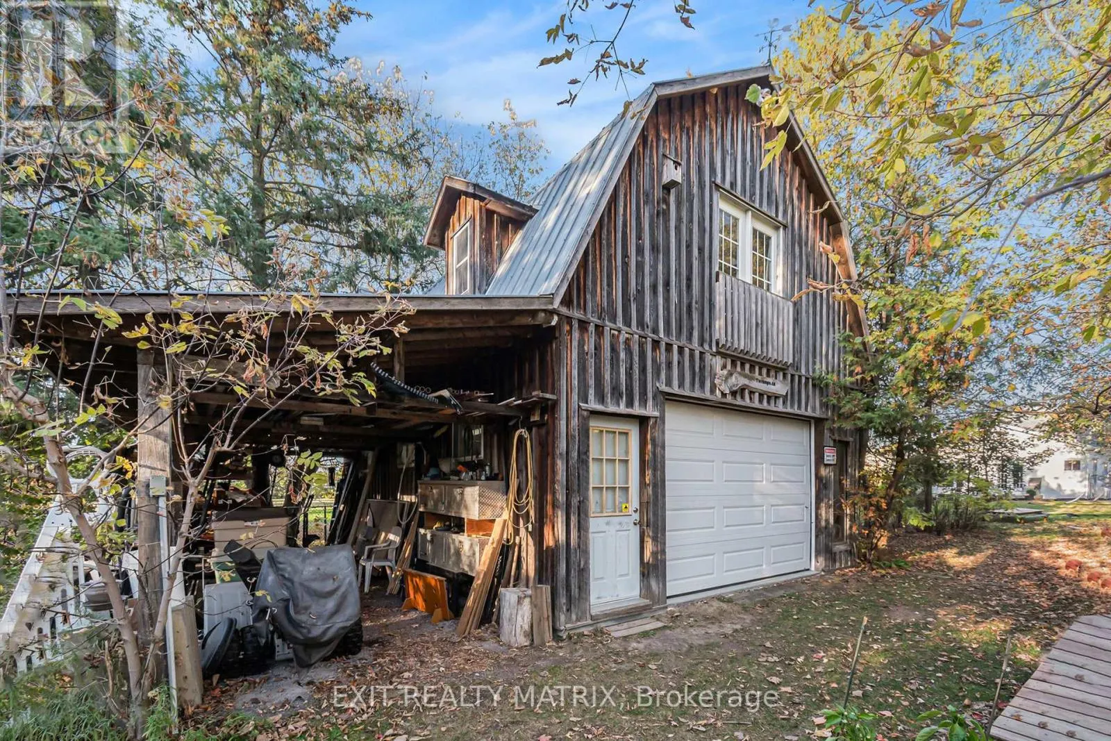 3498 SARSFIELD ROAD