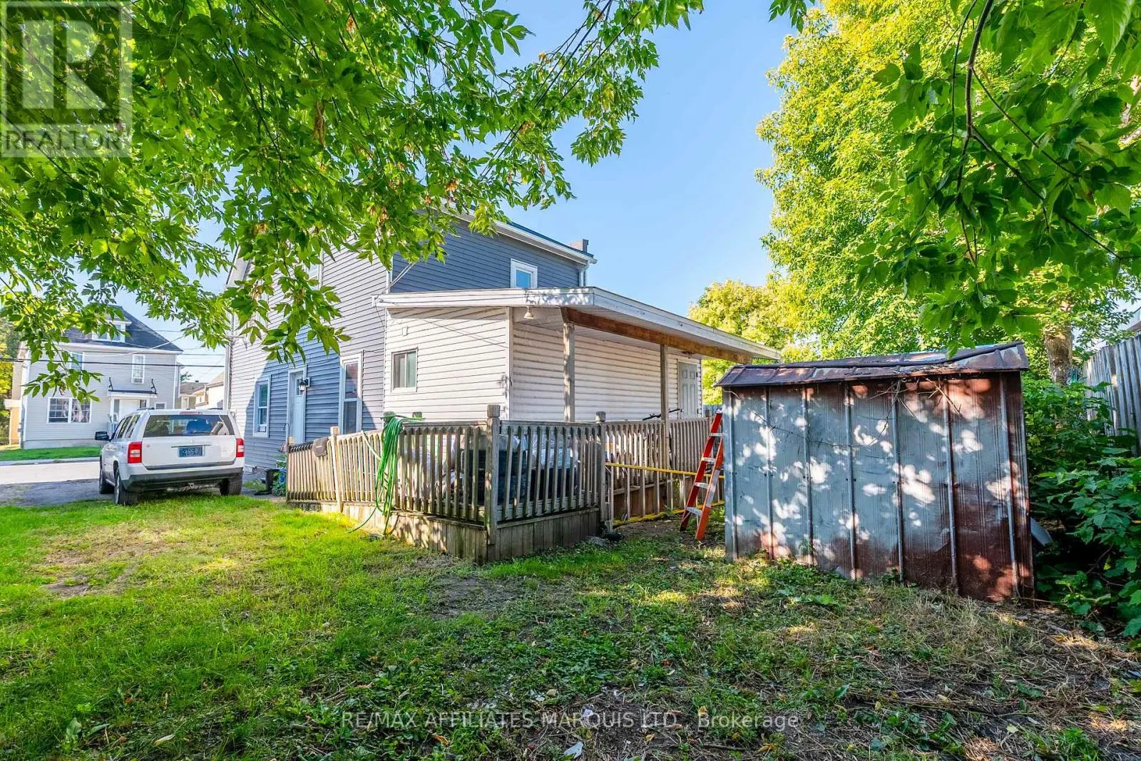 24 LENNOX STREET