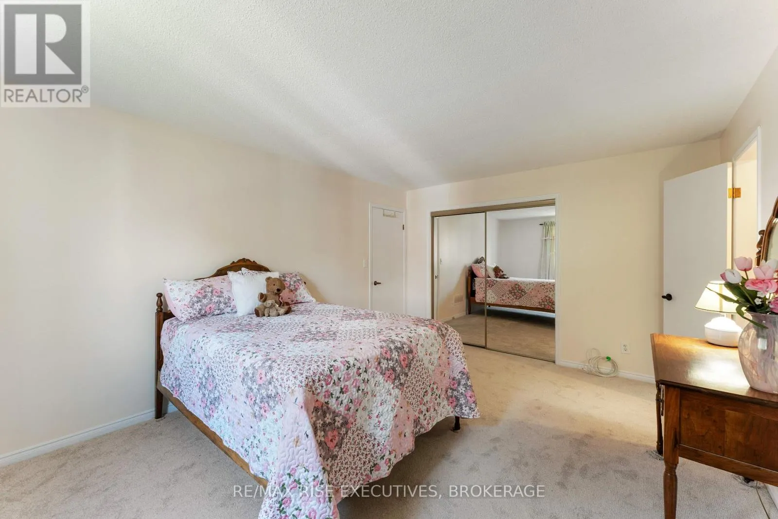 656 RIVERMEADE AVENUE