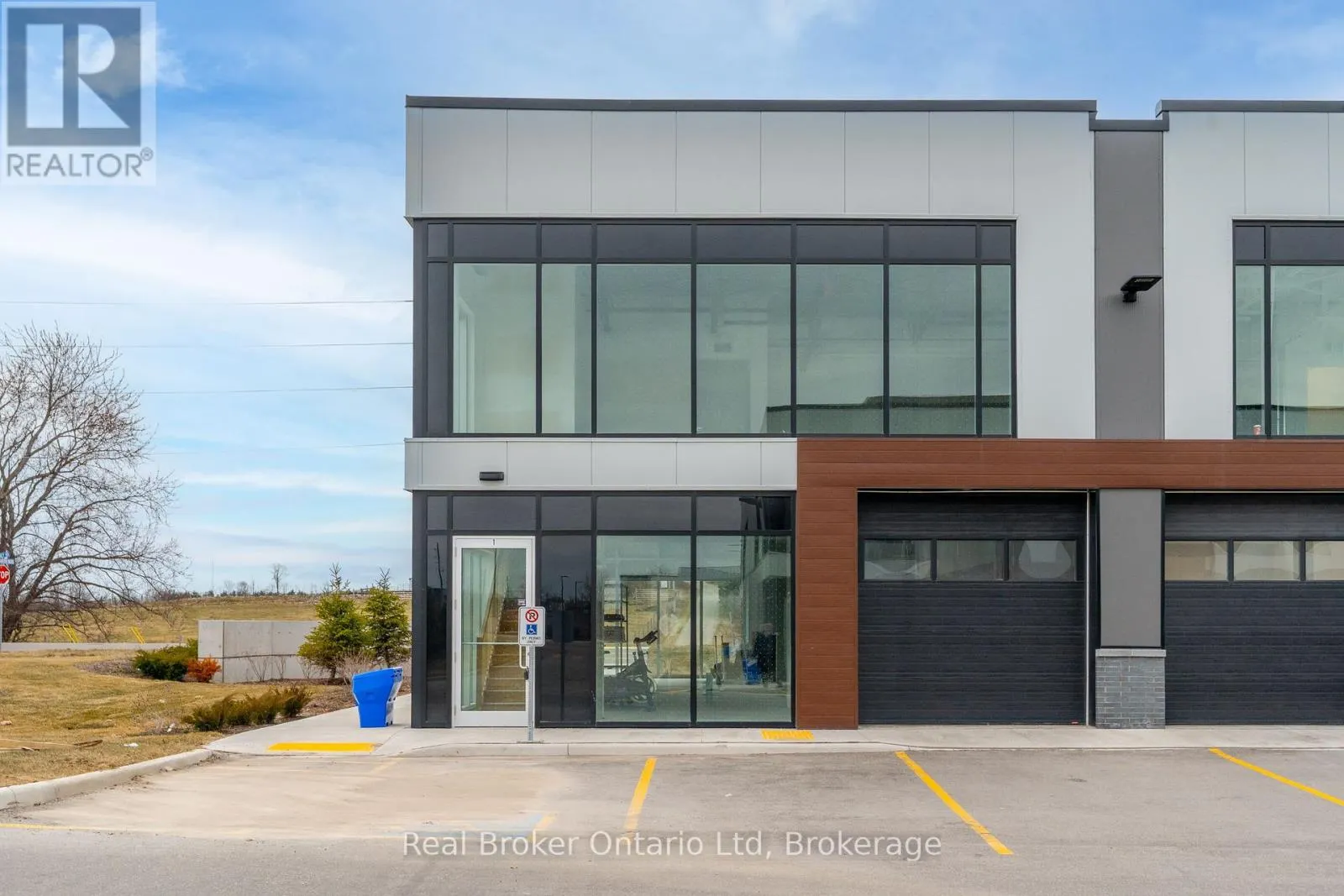 1 - FULL - 595 HANLON CREEK BOULEVARD, #1 - Full
