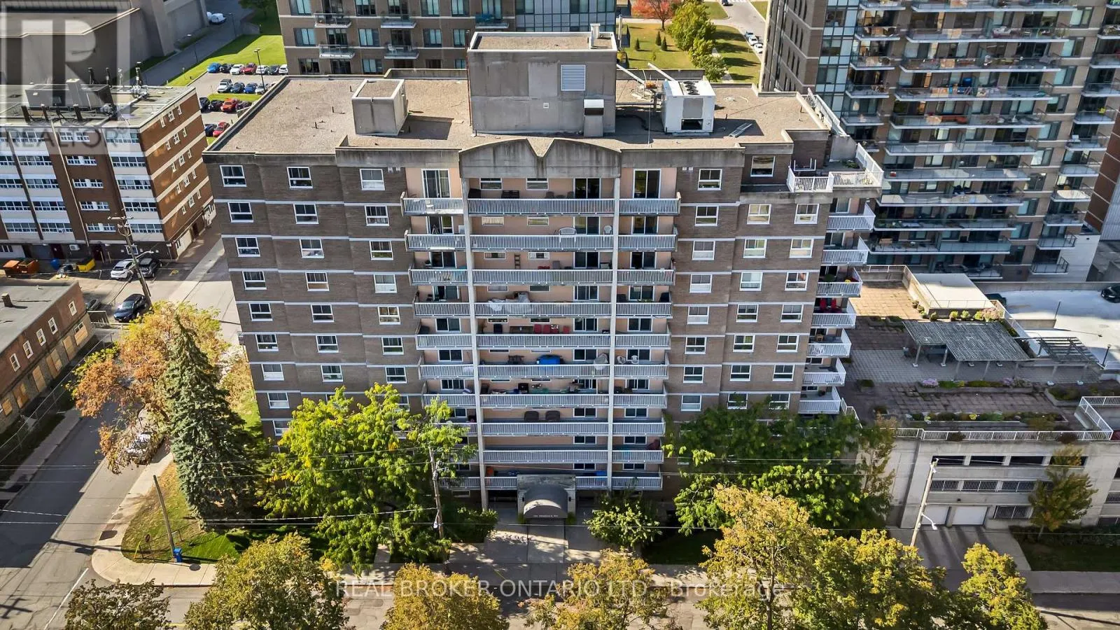 209 - 110 FORWARD AVENUE