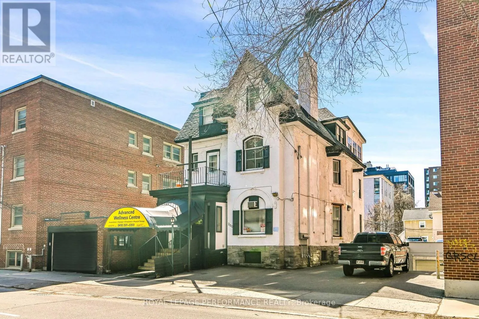 200 METCALFE STREET