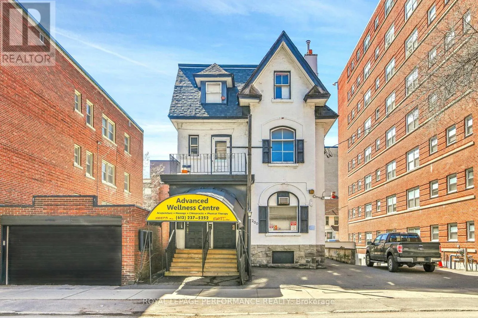 200 METCALFE STREET