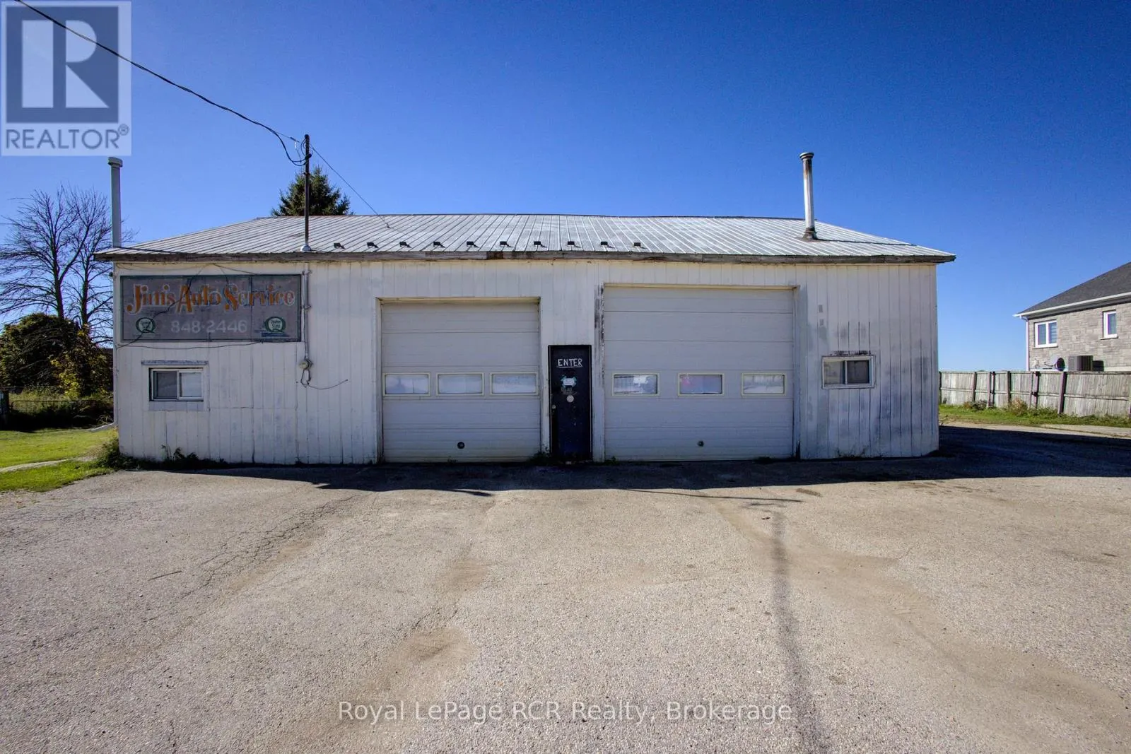 327 TUCKER STREET
