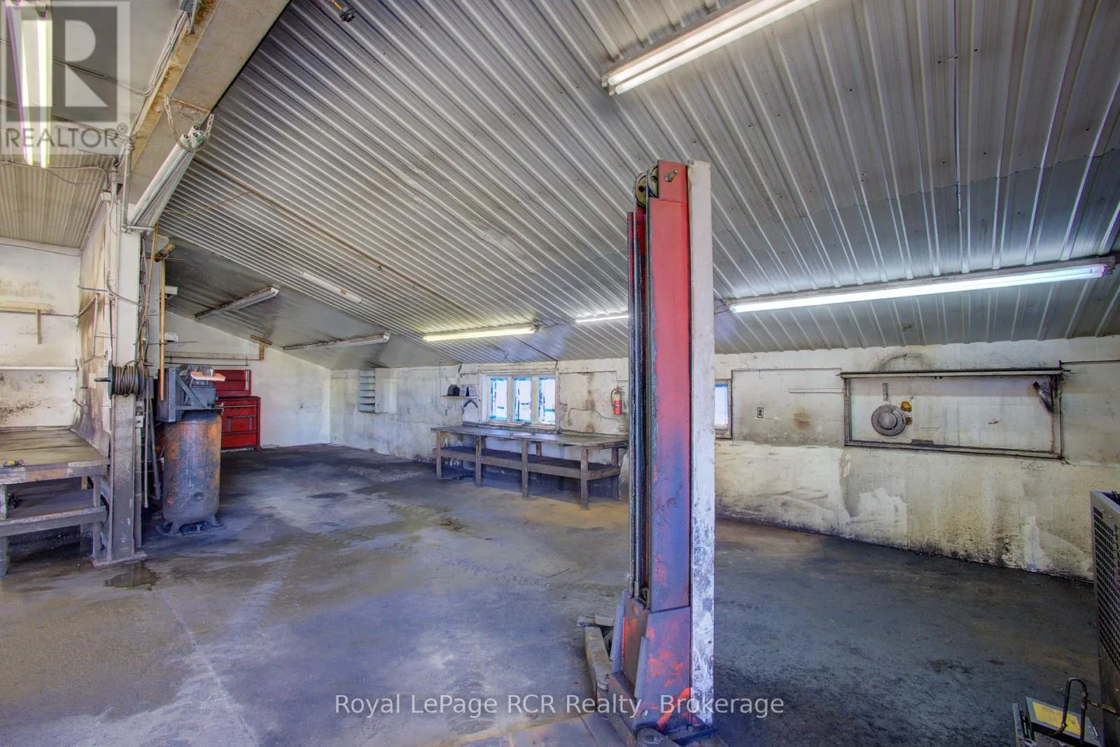 327 TUCKER STREET