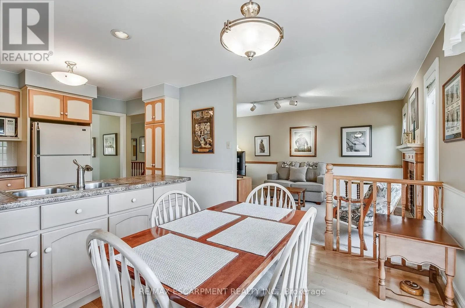 21 RIVIERA RIDGE
