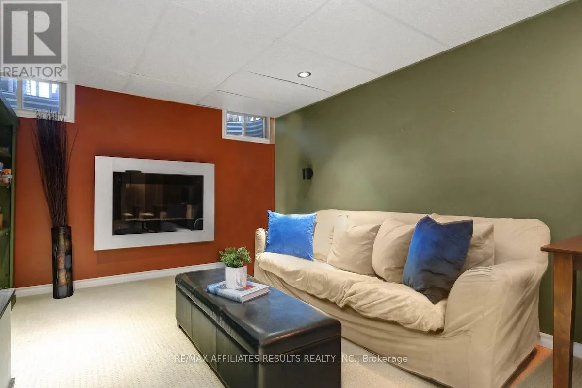 29 CALAVERAS AVENUE