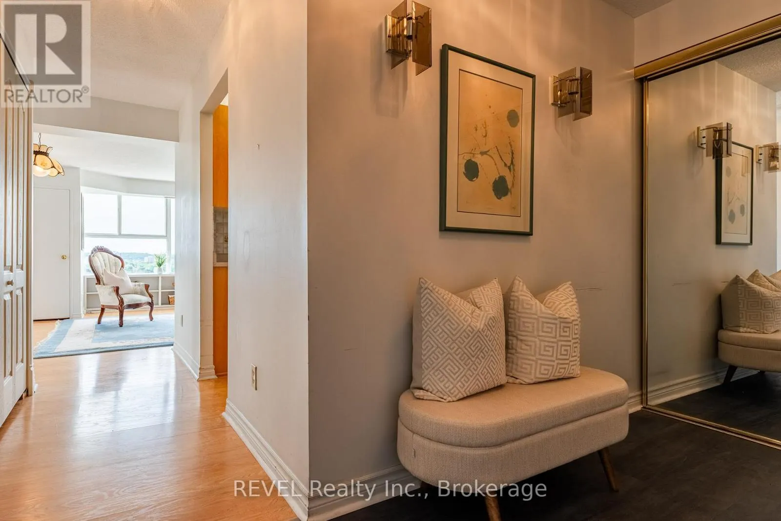 PH 4 - 7 GALE CRESCENT, #PH 4
