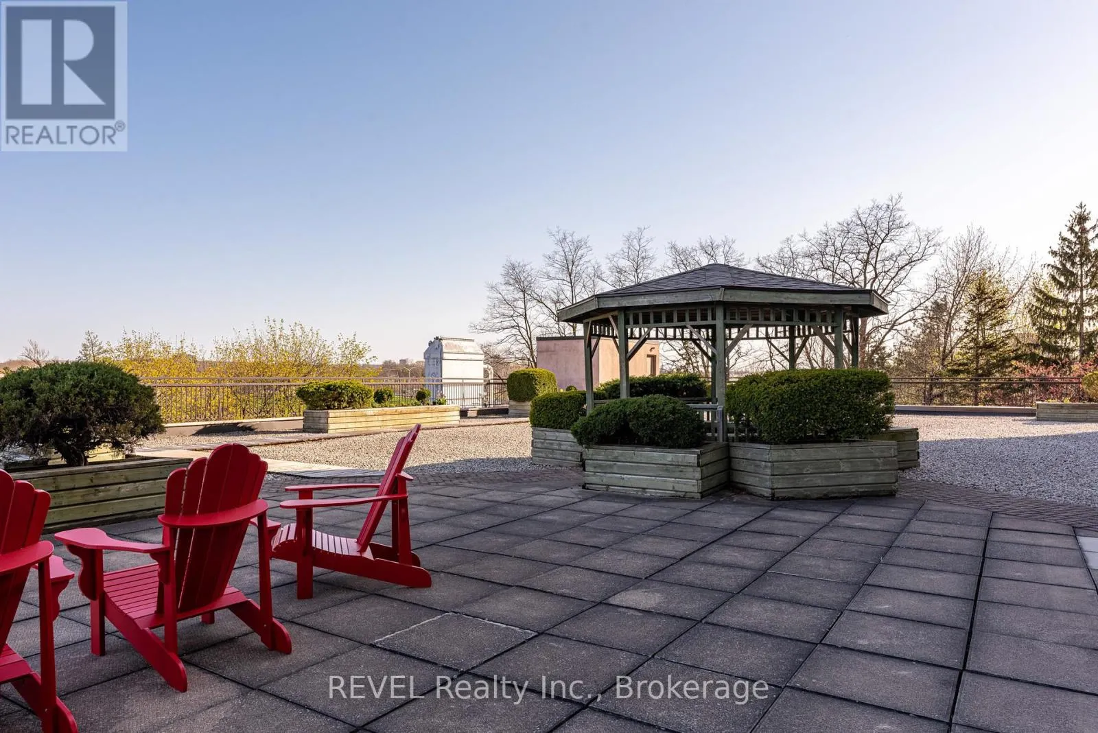 PH 4 - 7 GALE CRESCENT, #PH 4