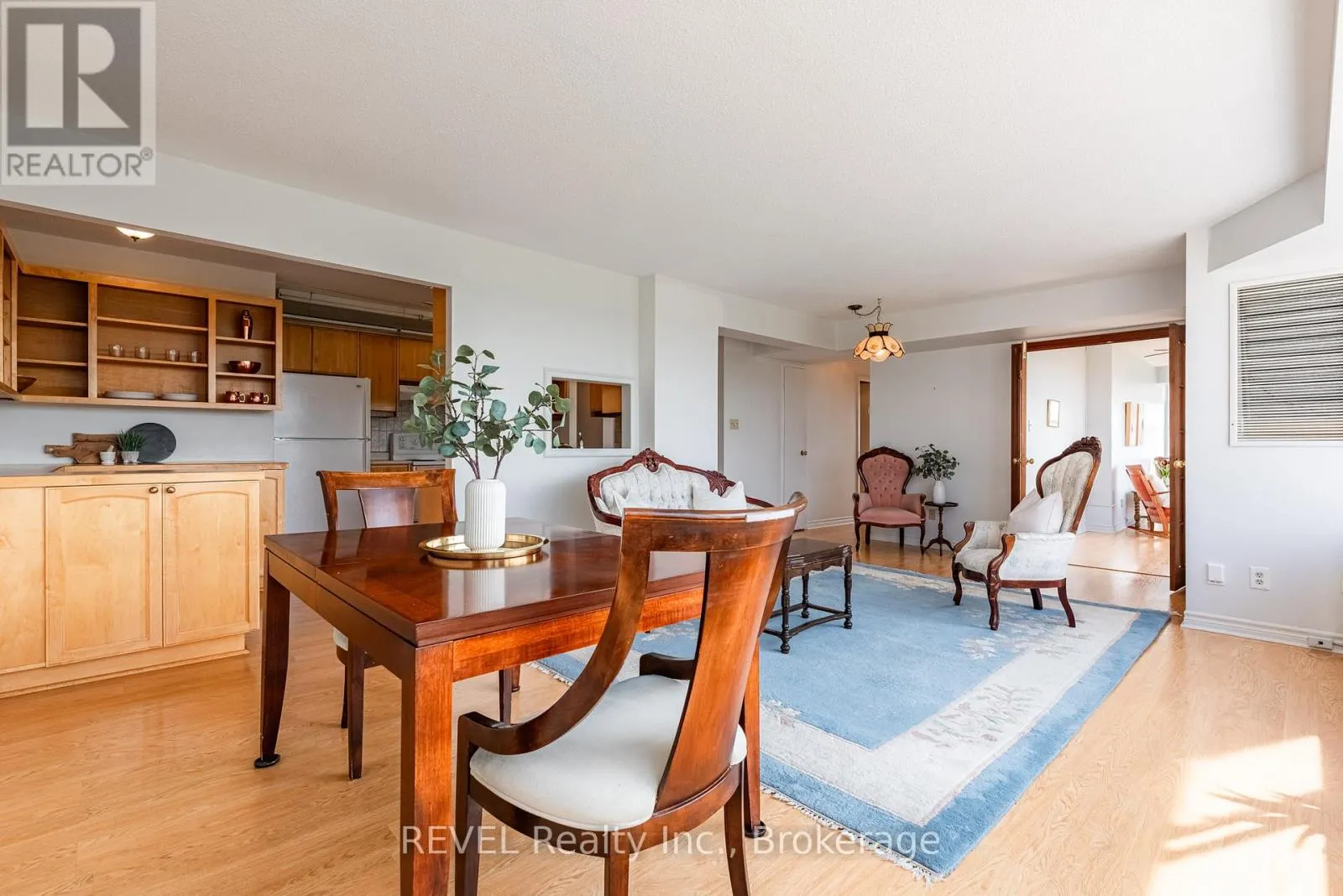 PH 4 - 7 GALE CRESCENT, #PH 4