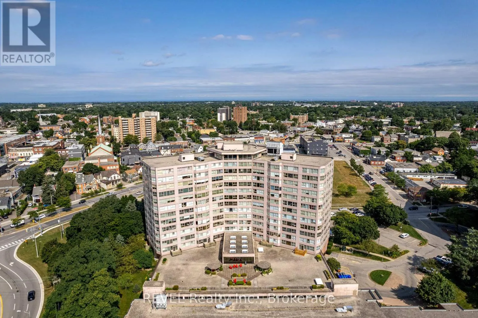 PH 4 - 7 GALE CRESCENT, #PH 4
