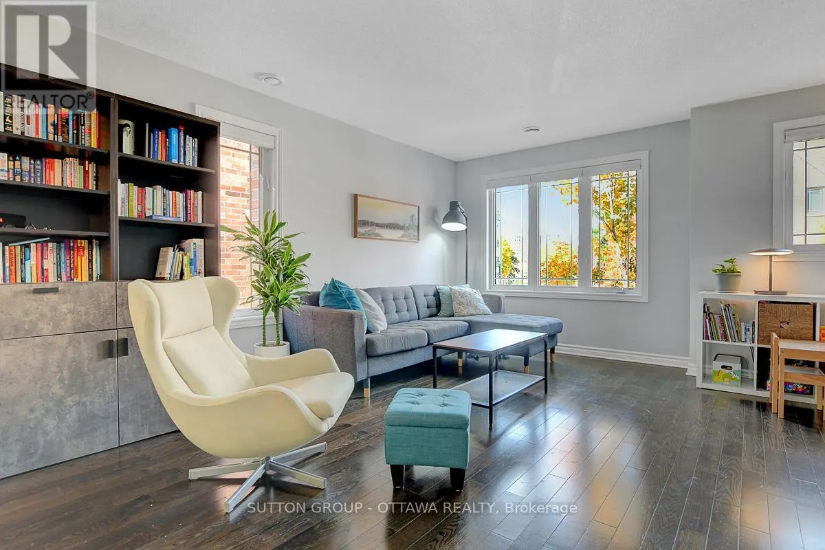 26 - 456 LEBOUTILLIER AVENUE